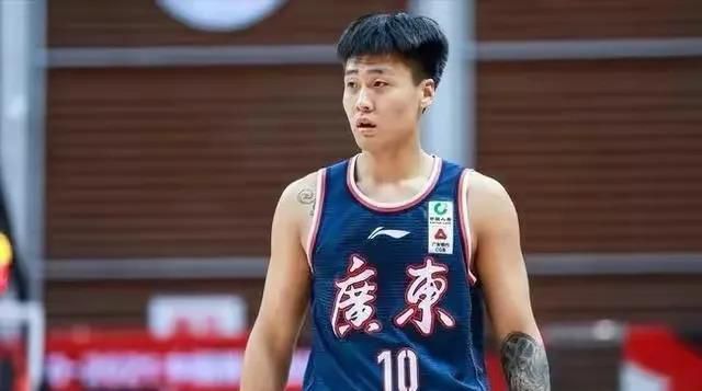激情五月黄色